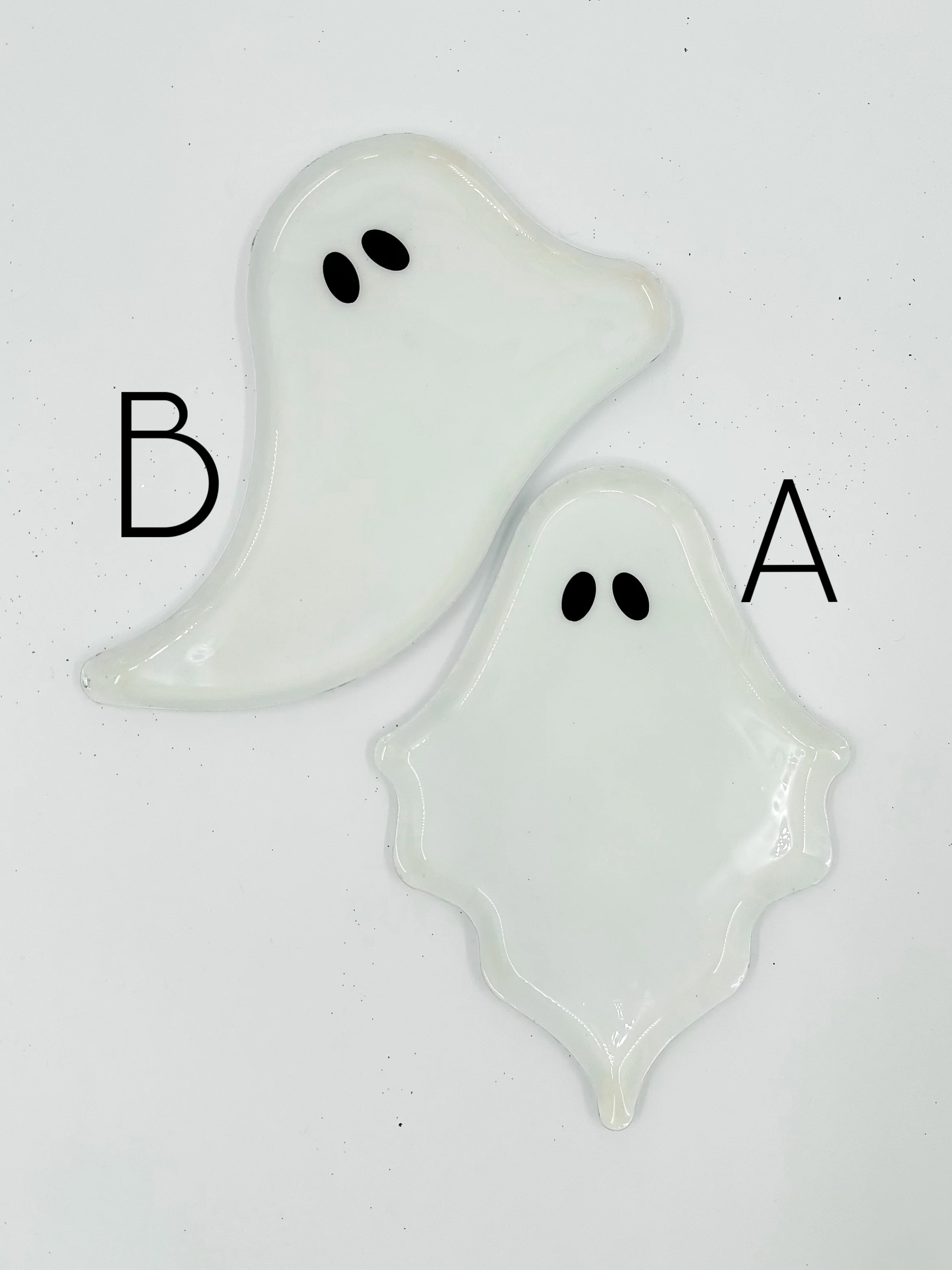 A Little Spook Mini Plate - 2 options! - Image 2