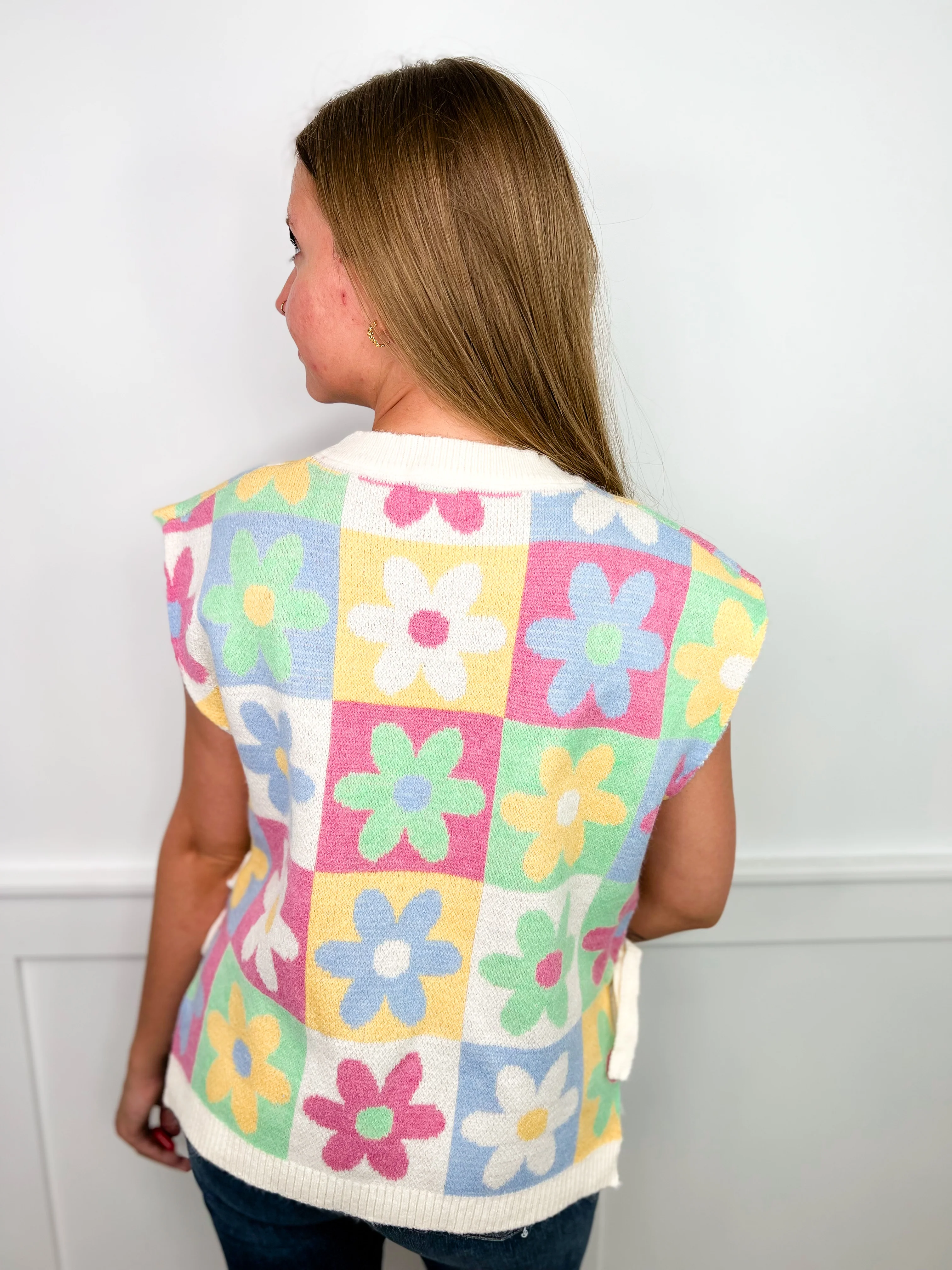 Beautiful Blooms Knit Short Sleeve Floral Avery Mae Sweater Top - Image 2