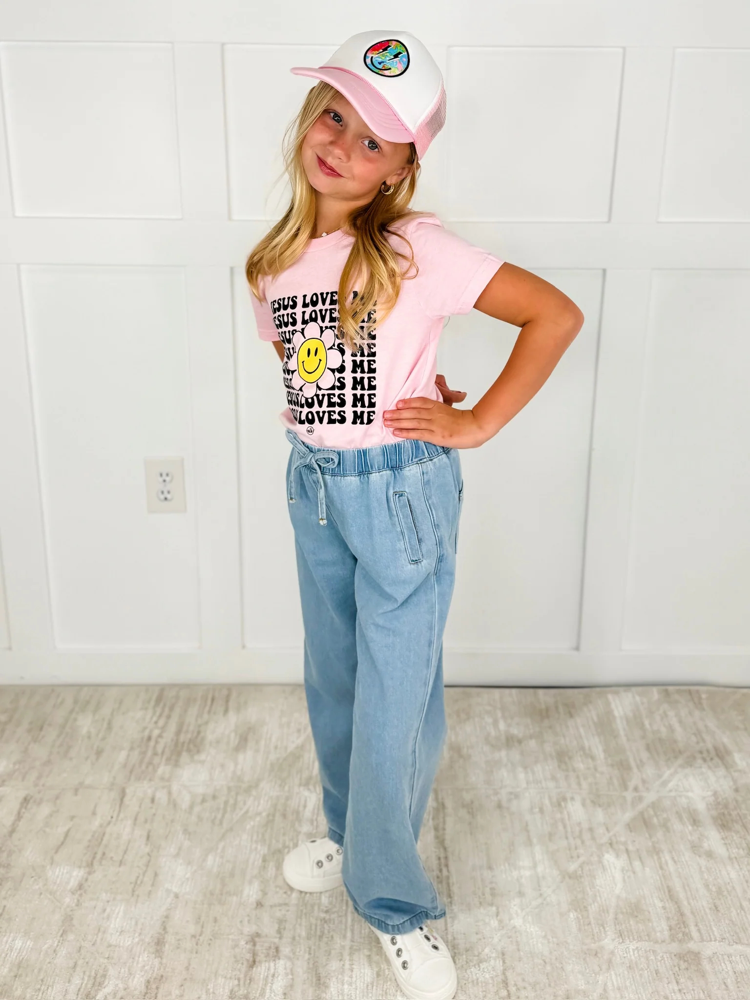 Kids Jesus Loves Me Cotton Short Sleeve Pink Avery Mae Graphic Tee Shirt - Image 3