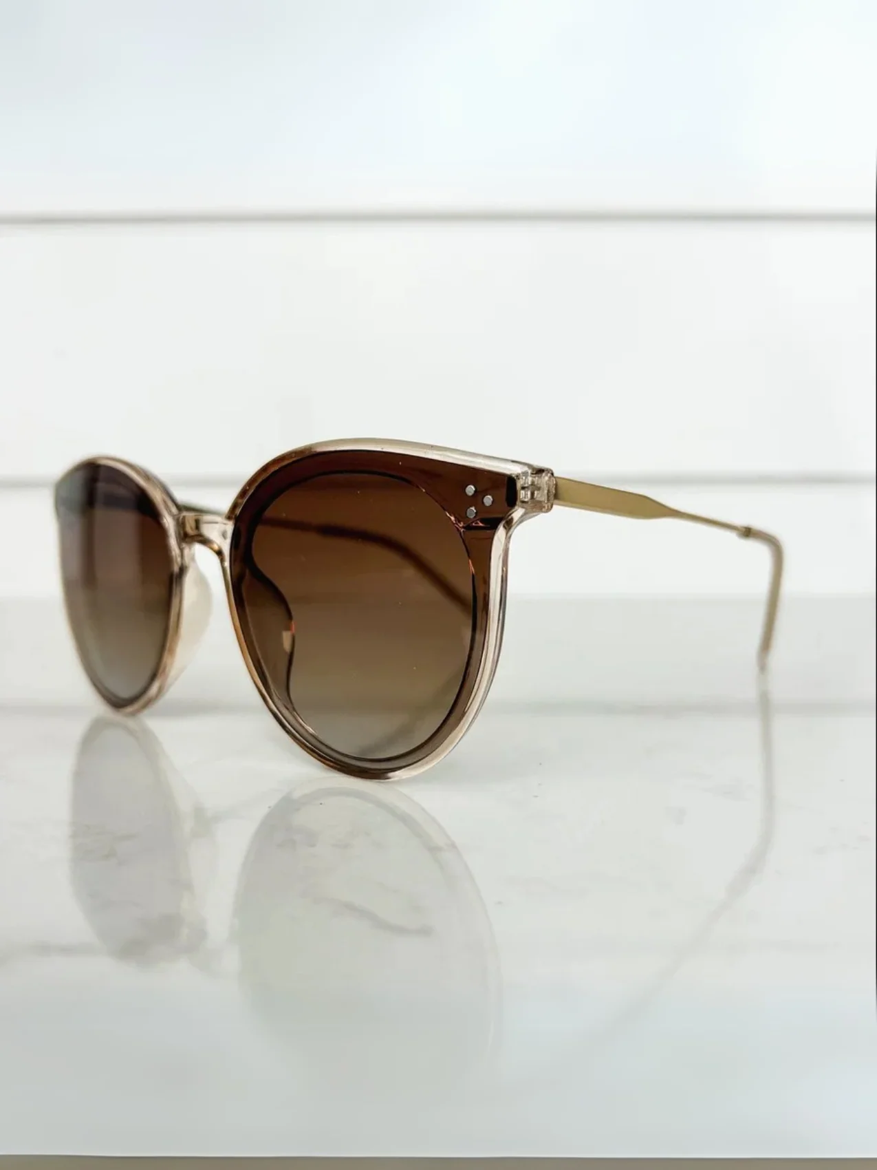 Looking Back Brown Sunglasses